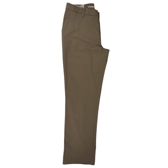 NEW Wrangler Riata Pants Tan 33x32 Chinos Relaxed Fit Stretch Flat Front NWT - Picture 3 of 10